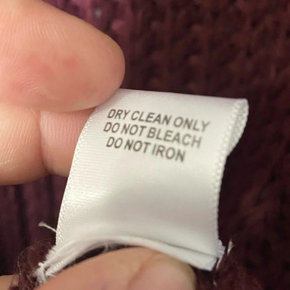 Sienna Sky long sleeve knitted cardigan size small - Picture 5 of 9